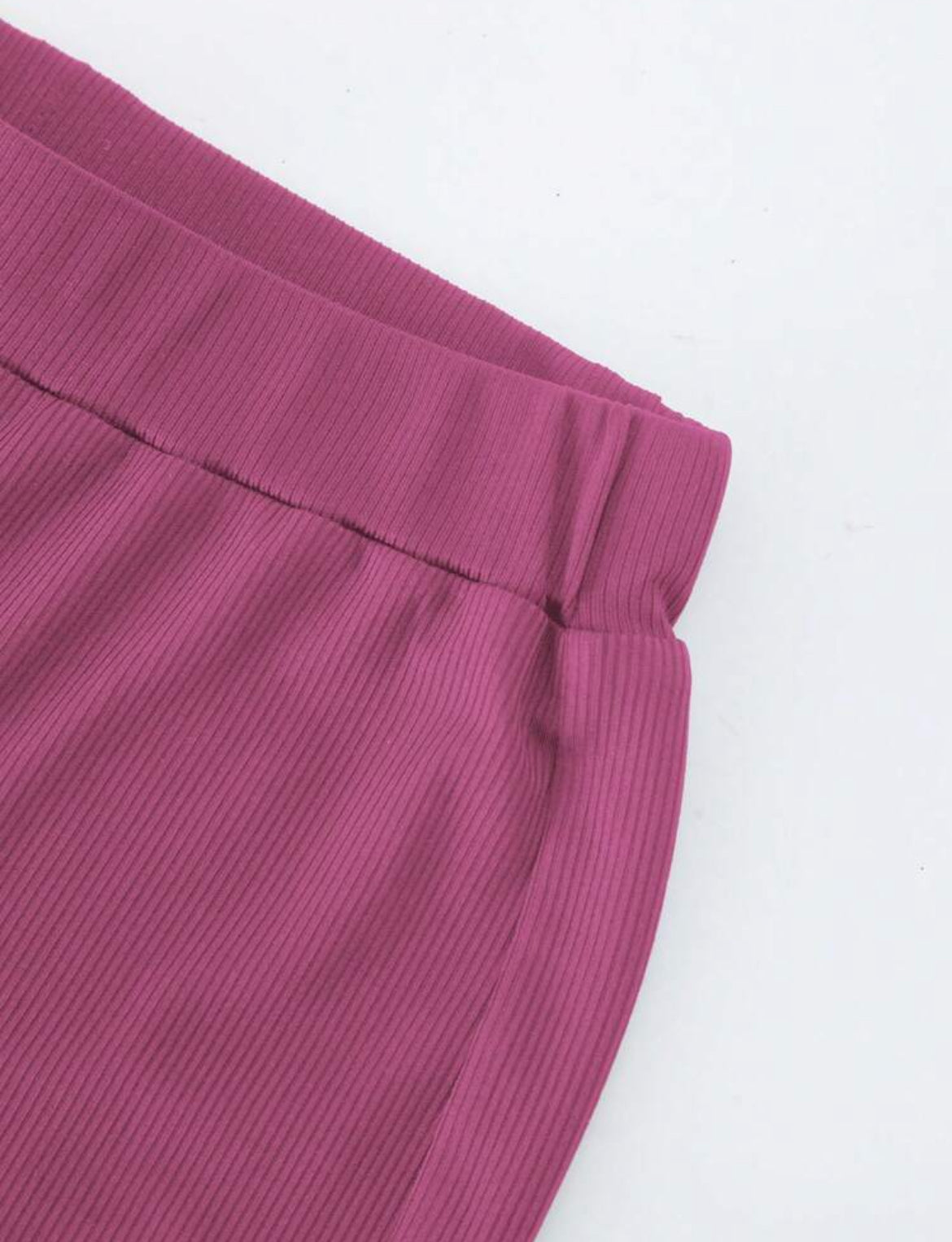 SHEIN Essnce Pantalones de moda de pierna acampanada de unicolor para mujeres, todo a juego