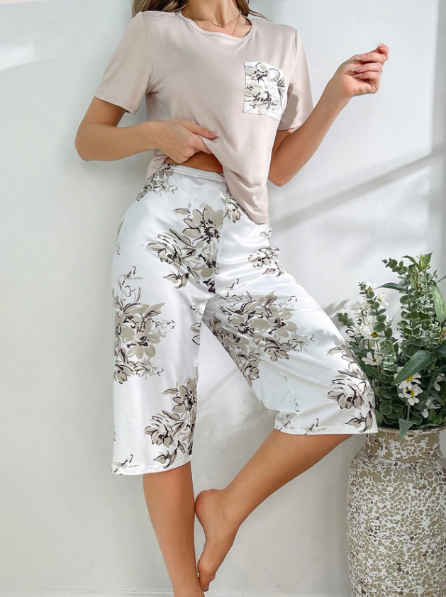 Conjunto de pijama / Conjunto de pijama con estampado floral y bolsillo remendado