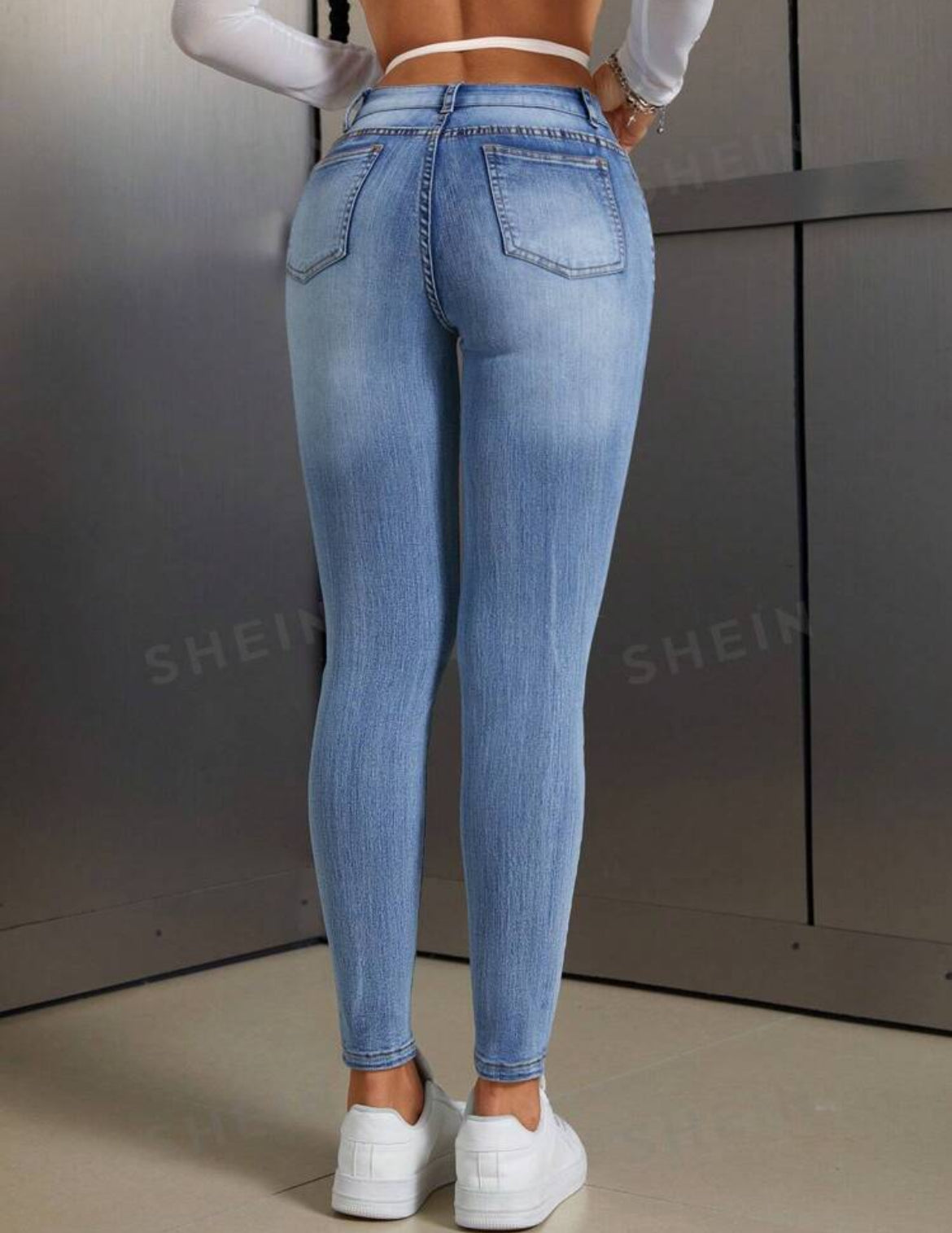 SHEIN SXY Jeans casuales versátiles de mujer con bolsillos y desgastados, tipo skinny
