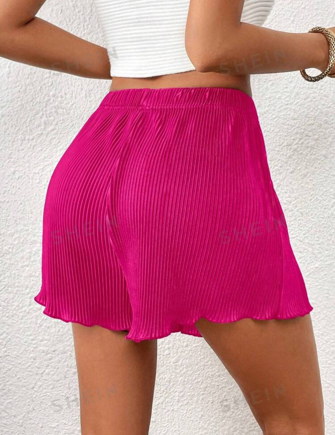 SHEIN Essnce Short de mujer de unicolor con cintura elástica, plisado y volantes en el bajo