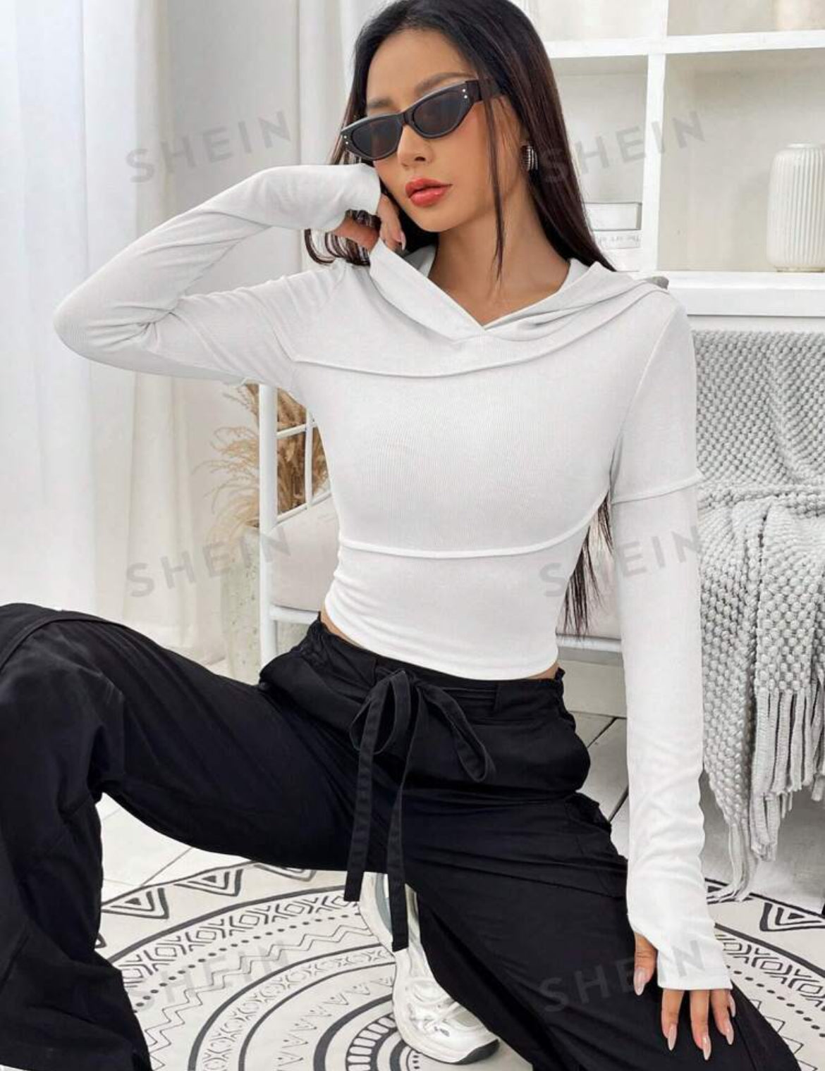 SHEIN EZwear Sudadera sólida elegante y casual con mangas largas, capucha y ajuste ceñido para mujer