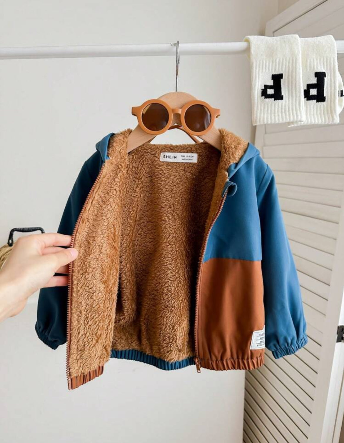 SHEIN Chaqueta con capucha y cremallera, ropa de otoño/invierno