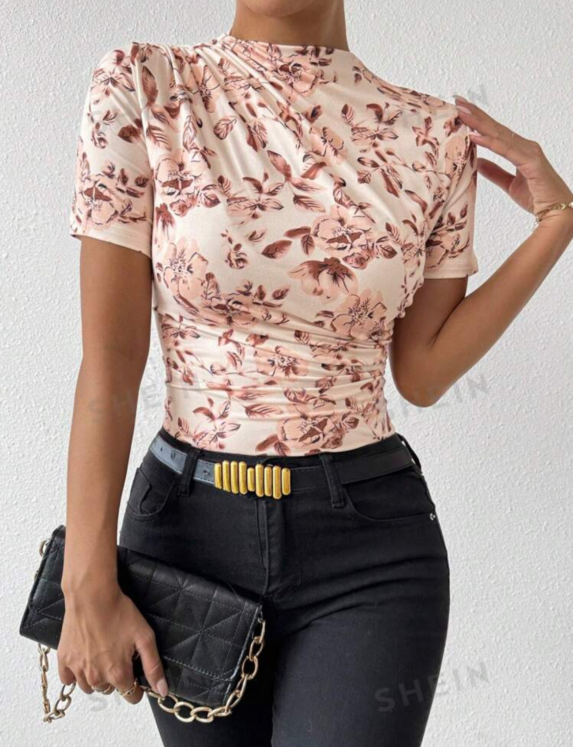 SHEIN VaVaLuxe Camiseta casual de verano para mujer con cuello alto, manga corta y plisada con estampado floral