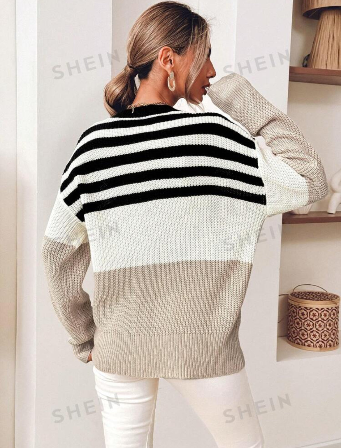 SHEIN Relaxiva Suéter casual holgado de cuello redondo de manga larga con rayas y contraste de colores para mujer