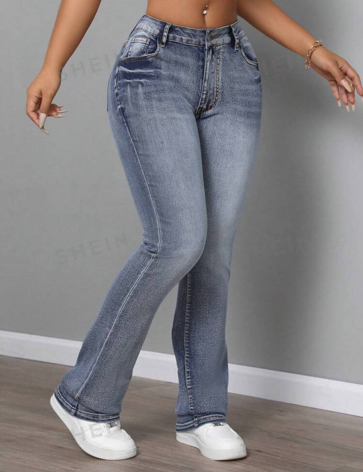 SHEIN SXY Jeans casuales de mezclilla versátiles y ajustados con bolsillos para mujer